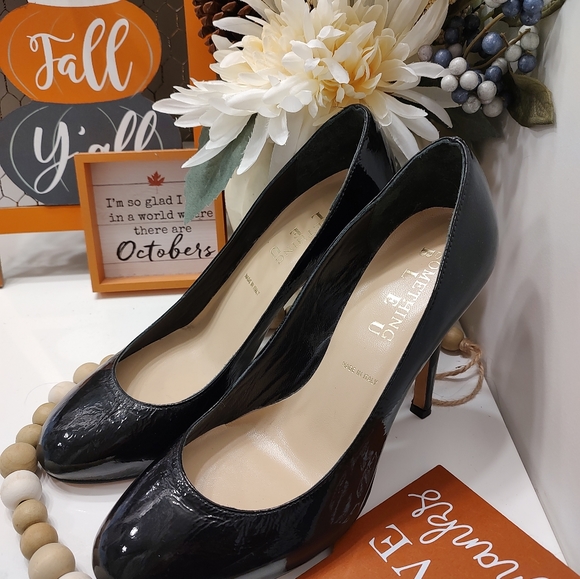 🖤GUC Something Bleu Italian Black Patent Leather Round Toe Pumps, 8 - Picture 3 of 13